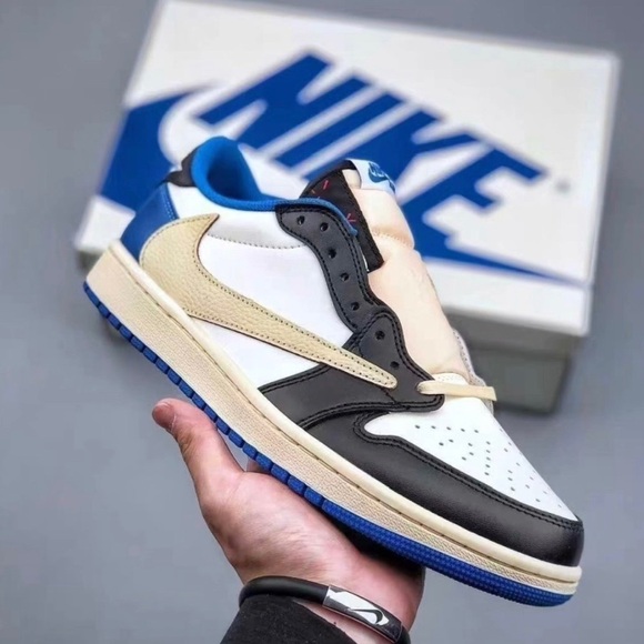 Air Jordan 1 low X Fragment design X Travis Scott - Picture 2 of 7